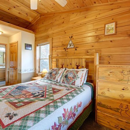 Cozy Deer Glen Cabin With Private Hot Tub And Porch! Bryson City Exterior foto