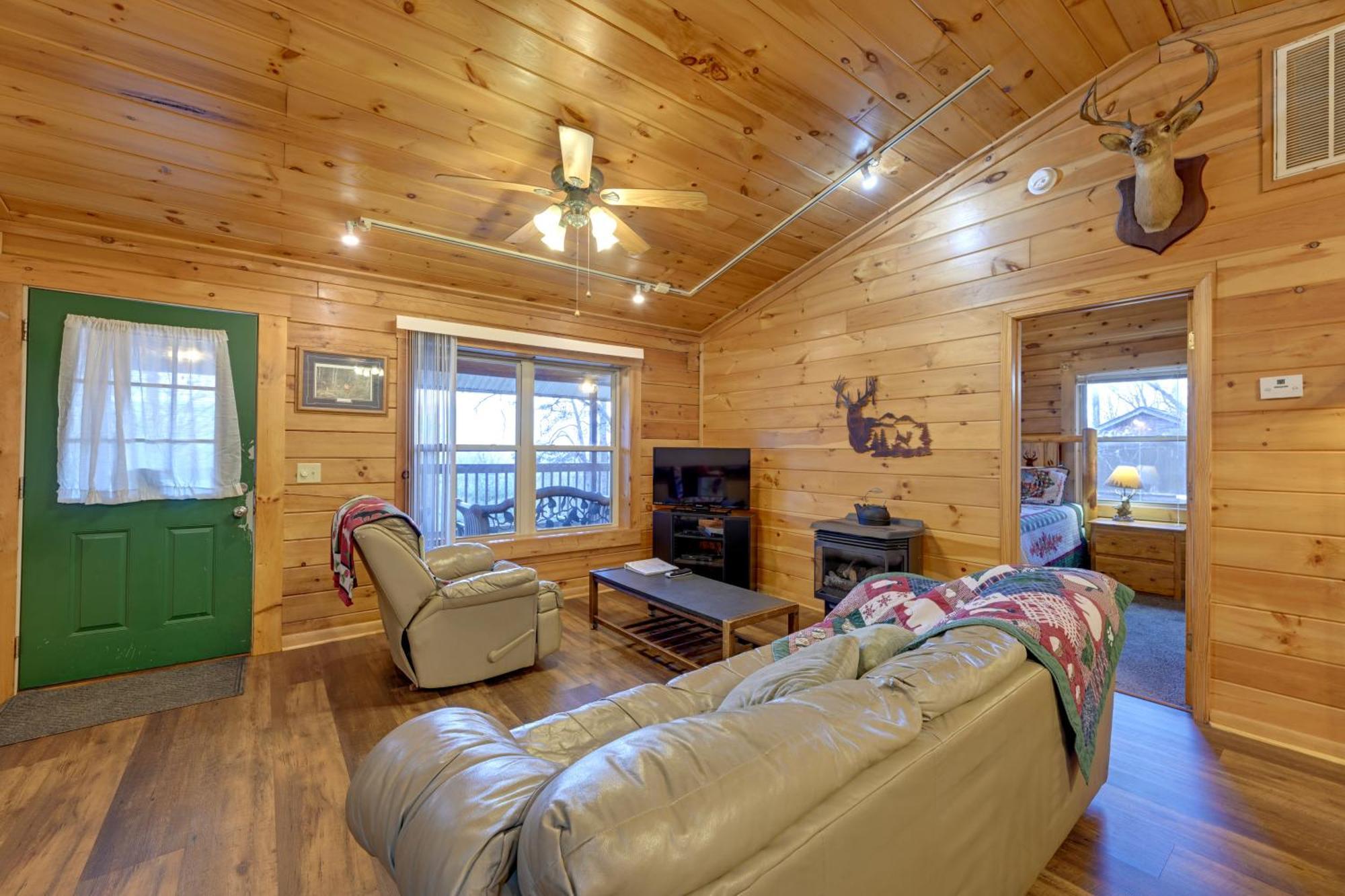 Cozy Deer Glen Cabin With Private Hot Tub And Porch! Bryson City Exterior foto